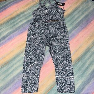 K Deer paisley leggings and crop top cross back set size 3XL leggings / 2XL top